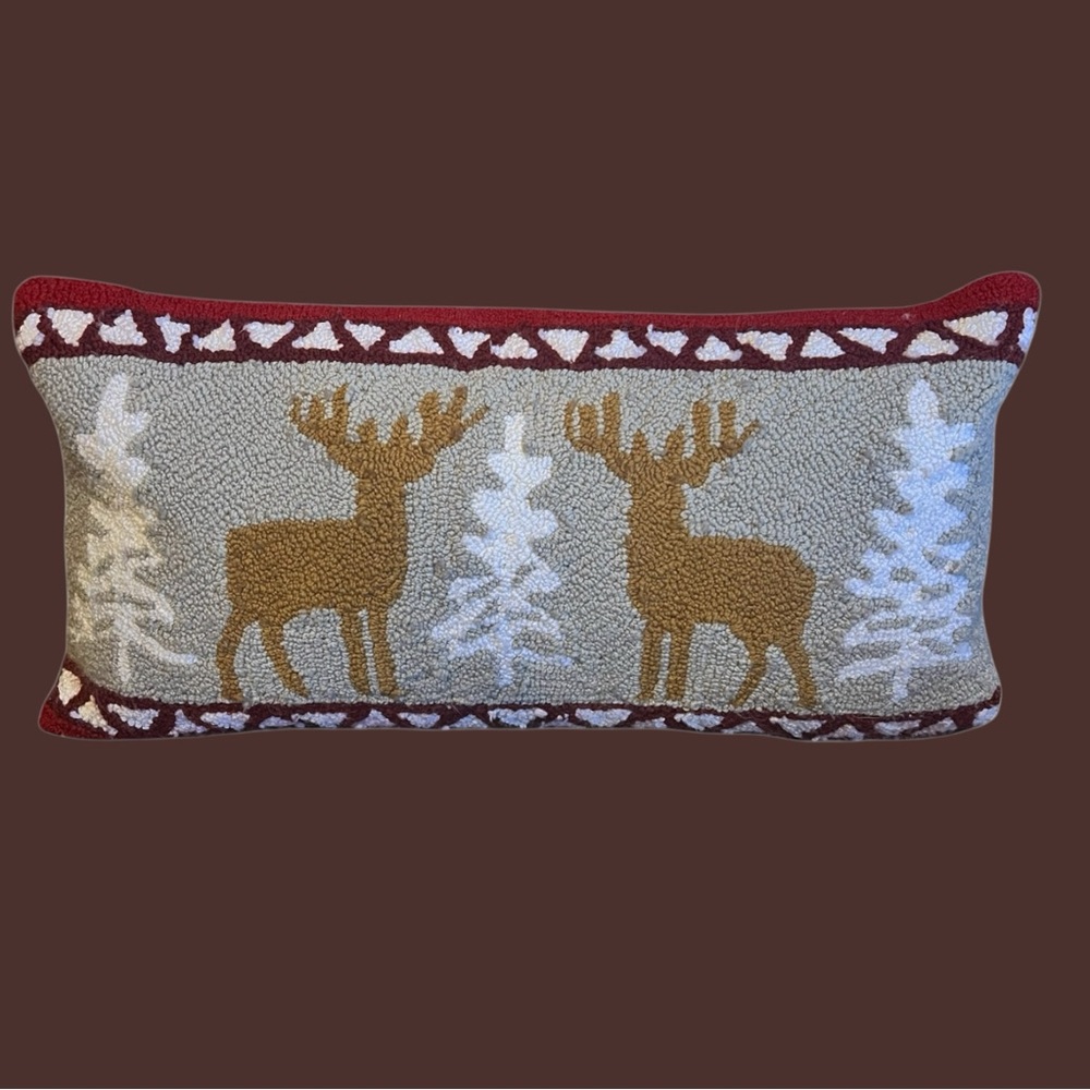 NWT Deer Hook Mina Victory Home For The Holiday Christmas Pillow.